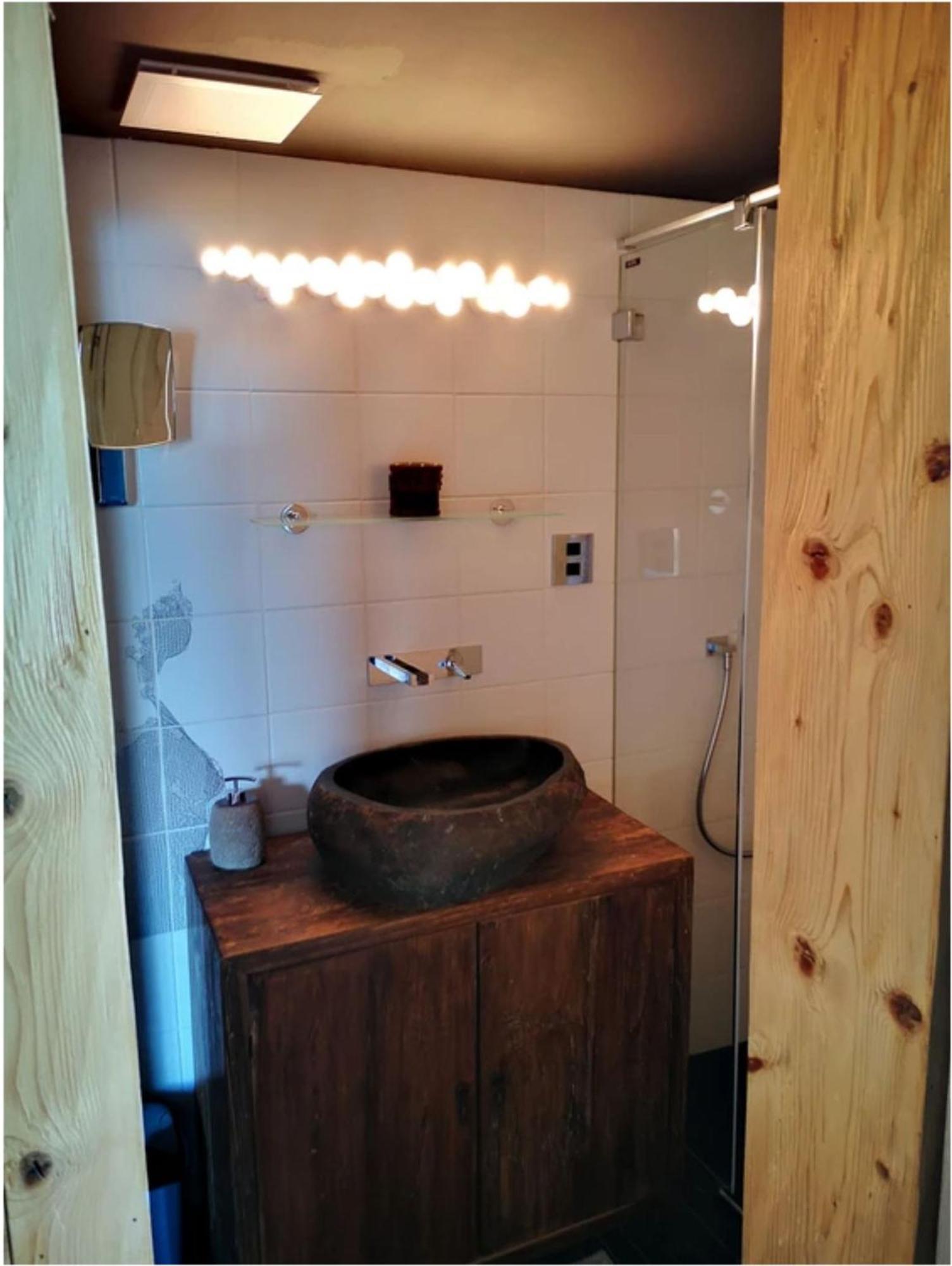 Chalet With View Of The Mountains And The Thun Lake Sigriswil Exteriör bild